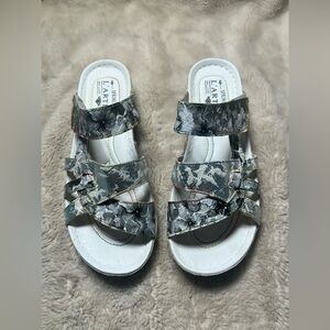 L'Artiste by Spring Step leather sandals Size 37 or US 6.5-7